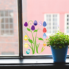 Osterdeko Fensterbild. Selbsthaftende bunte Ostereier und Rankepflanze zum Anbringen auf das Fenster oder andere glatten Oberflächen