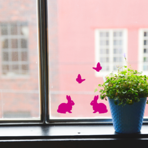 Osterhasen und Schmetterlinge, wieder verwendbar, Fensterdeko Ostern, in 10 verschiedenen Farben als selbsthaftendes Fensterbild