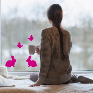 Osterhasen und Schmetterlinge, wieder verwendbar, Fensterdeko Ostern, in 10 verschiedenen Farben als selbsthaftendes Fensterbild