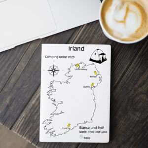 Reiseposter mit dem Umriss von Irland, individuell anpassbar mit Passendem Reisefahrzeug, Jahr und Namen der Teilnehmer