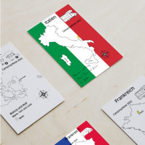 Reiseposter mit dem Umriss von Italien, individuell anpassbar mit Passendem Reisefahrzeug, Jahr und Namen der Teilnehmer